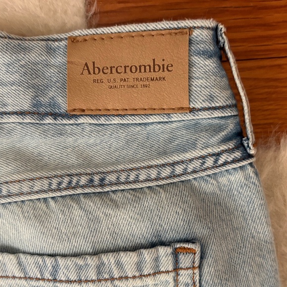 abercrombie kids Light Blue Straight-Leg Jeans with Knee Distress - Picture 8 of 8